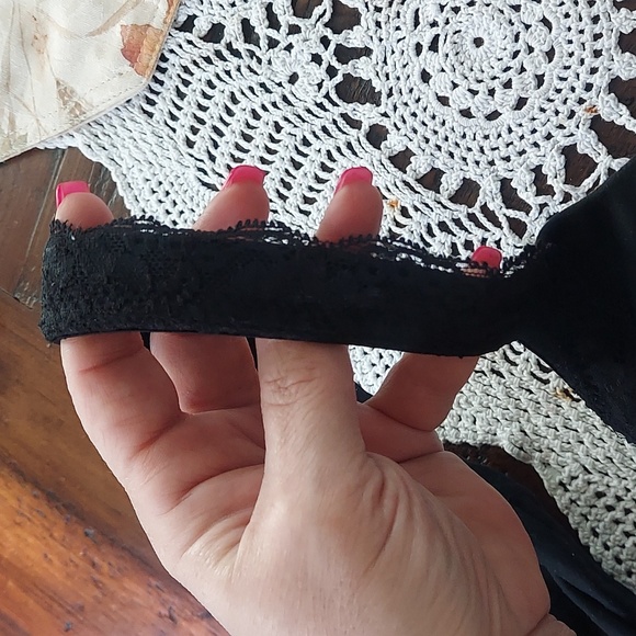 Set of 4 Sexy Soma Bras - Picture 6 of 13